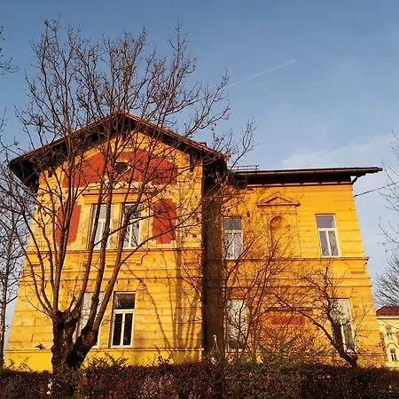 The Villa, Center Affittacamere *