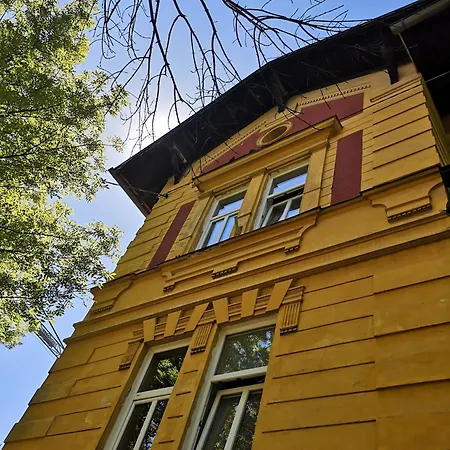 Hiša za goste The Villa, Center 4*