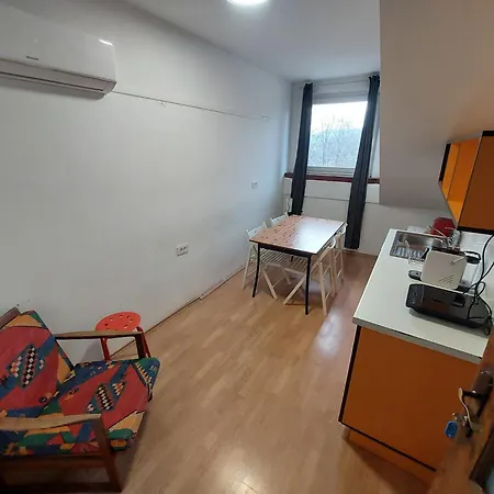 The Villa, Center Гостевой дом 4*