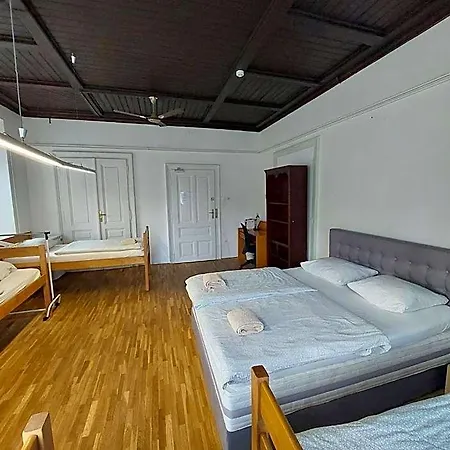 The Villa, Center 4*