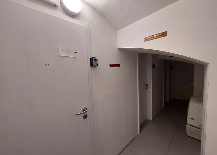 Гостевой дом The Villa, Center 4*