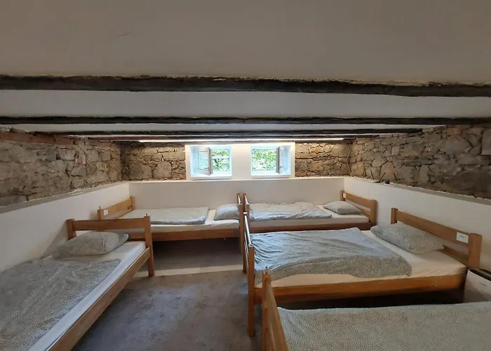 The Villa, Center Pensjonat *