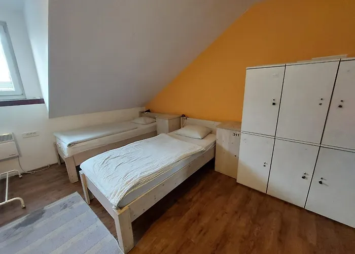 The Villa, Center Laibach