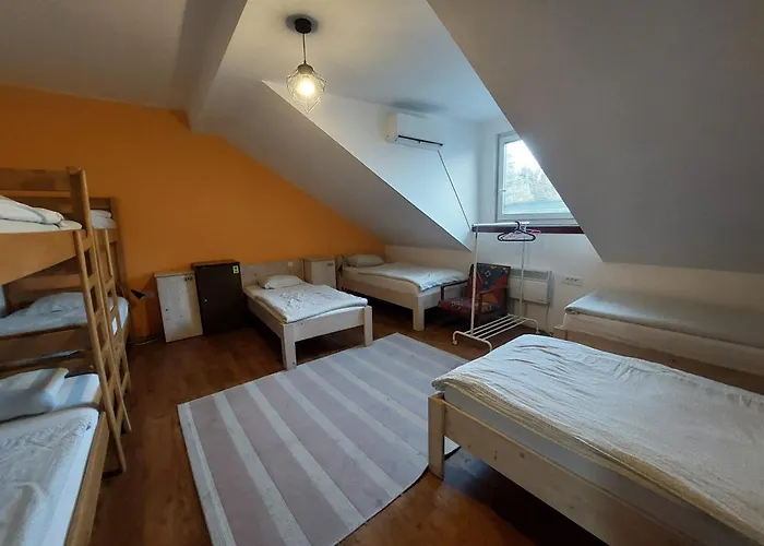 The Villa, Center 4*