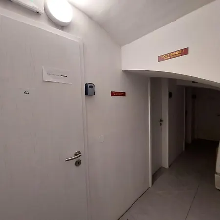 Гостьовий будинок The Villa, Center 4*